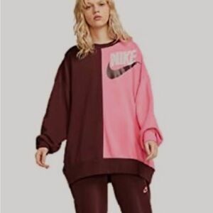 NIKE Ladies Oversized Fleece Dance Sweatshirt Sz Medium/Burgundy/Pink